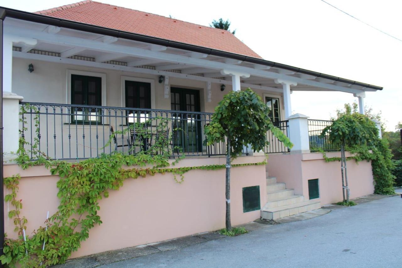 Taverna 1860 Rooms & Apartments Donja Zelina Exterior photo