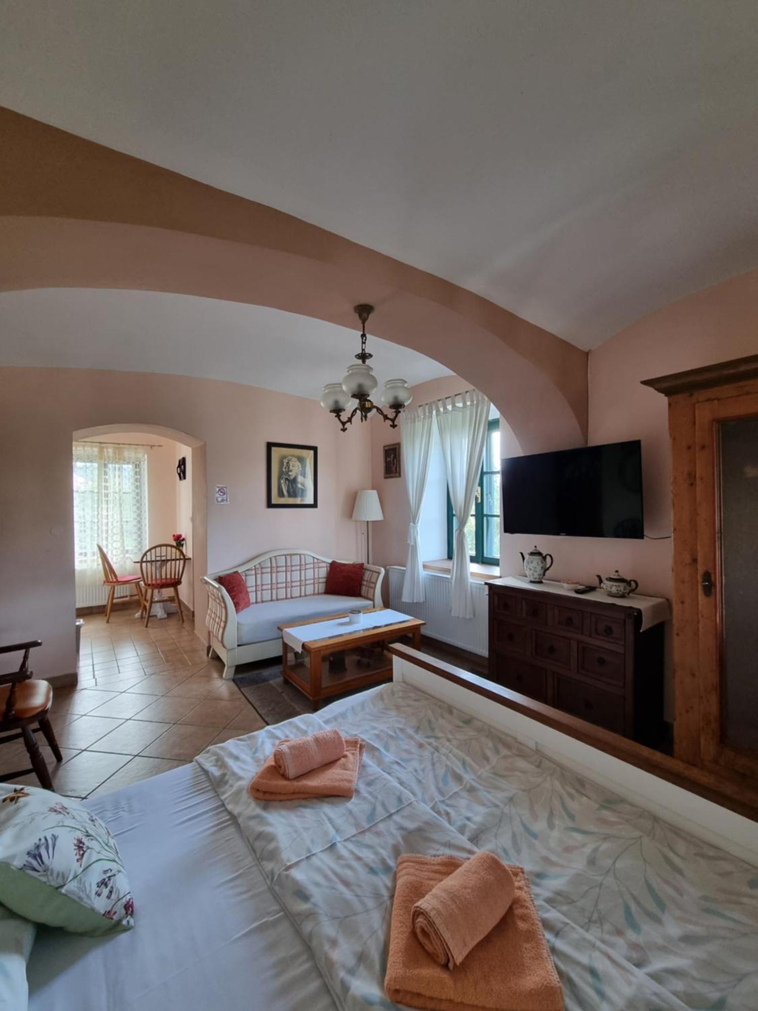 Taverna 1860 Rooms & Apartments Donja Zelina Room photo